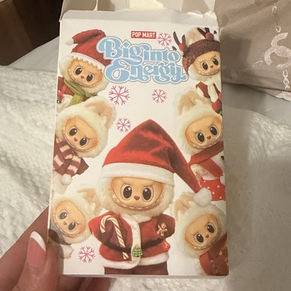 Coca-Cola Christmas Labubu. New 🆕 in the opened box - Picture 7 of 7